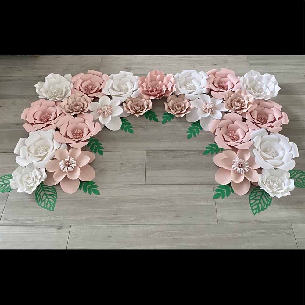 Paper Flower Backdrop - Picture 3 of 3